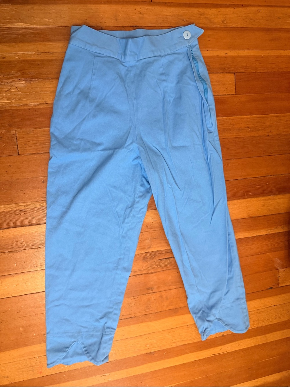 Vivien of Holloway Light Blue Women's Capri Pants with Side Button Detail